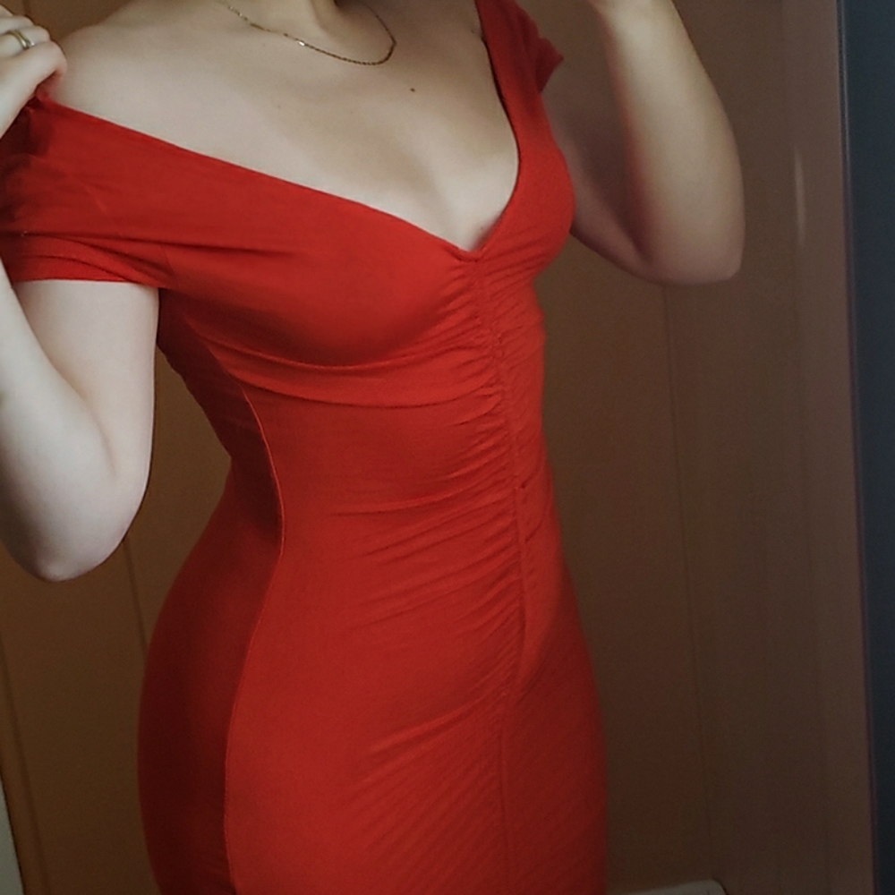 Ruched Red dress